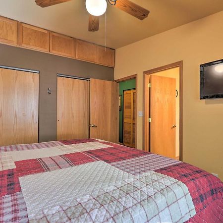 Rustic Cabin With Deck About 4 Mi To Old Town Flagstaff! Exterior foto