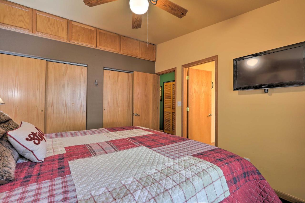 Rustic Cabin With Deck About 4 Mi To Old Town Flagstaff! Exterior foto
